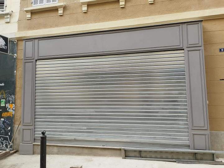 Réalisation et pose de rideaux métalliques sur mesure en Provence-Alpes-Côte d'Azur